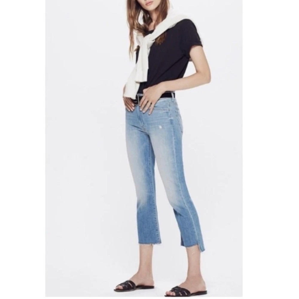 Mother Denim Insider Crop Step Fray Jeans
Shake Well Size 24